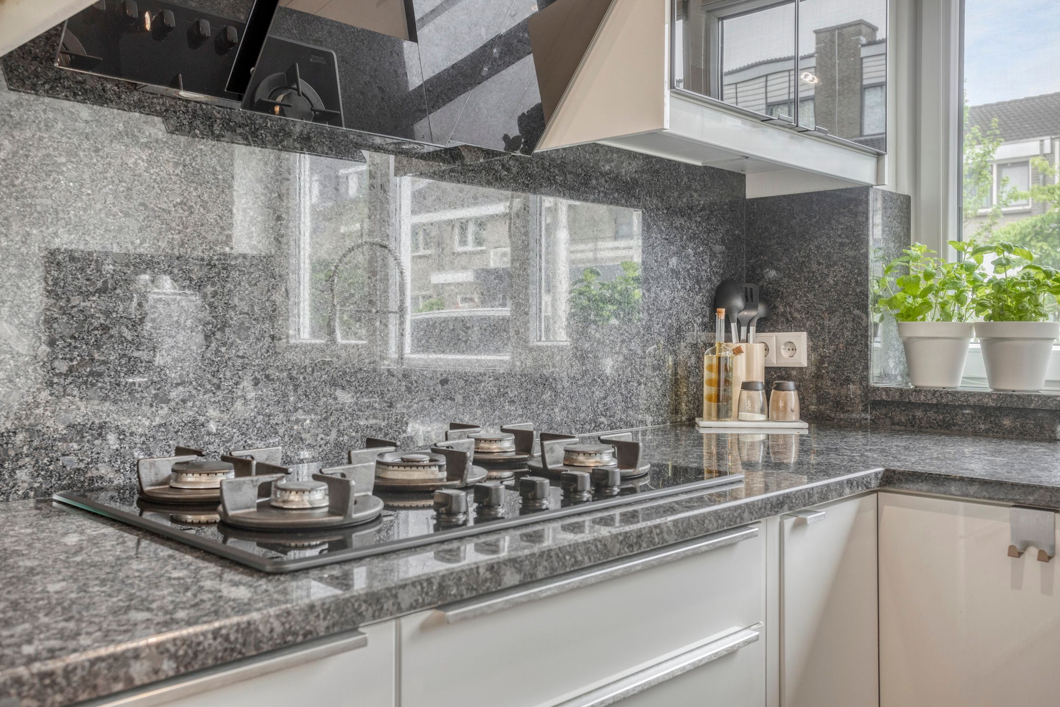 Photo 18 of Generaal Linckerslaan 23