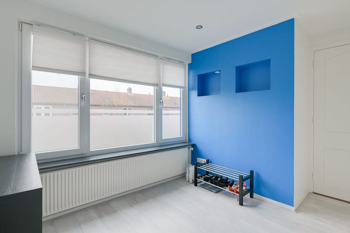 Photo 33 of Huygensstraat 35
