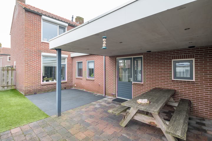 Photo 47 of Huygensstraat 35