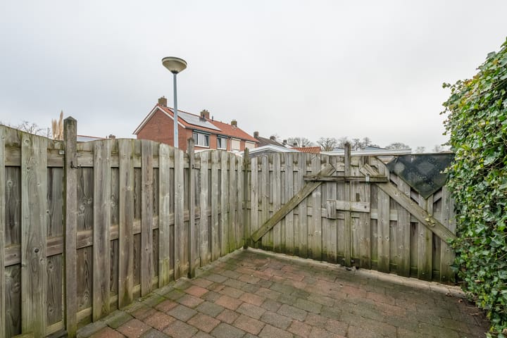 Photo 52 of Huygensstraat 35
