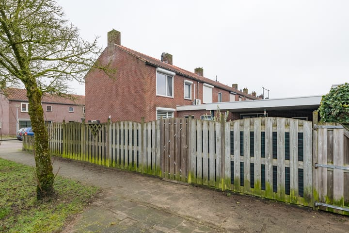 Photo 59 of Huygensstraat 35