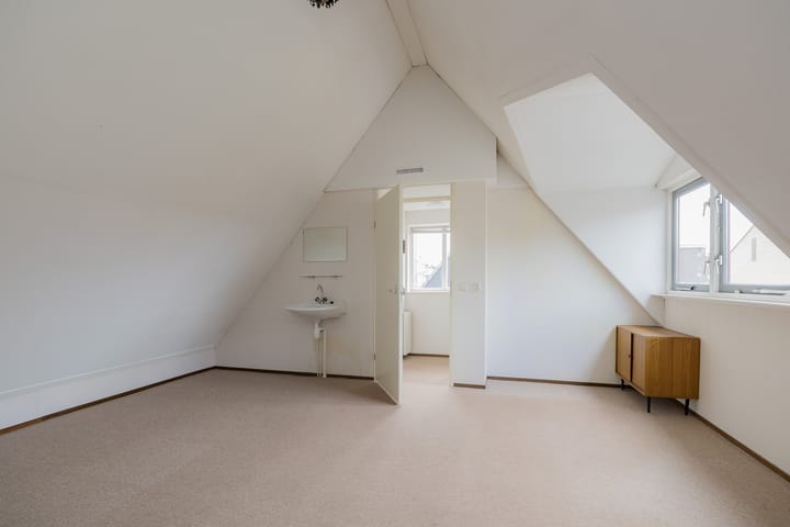 Photo 5 of Johanna Naberstraat 35