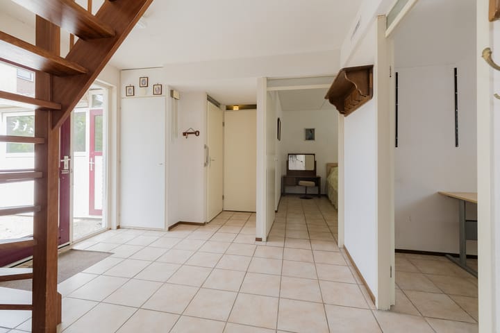 Photo 11 of Johanna Naberstraat 35