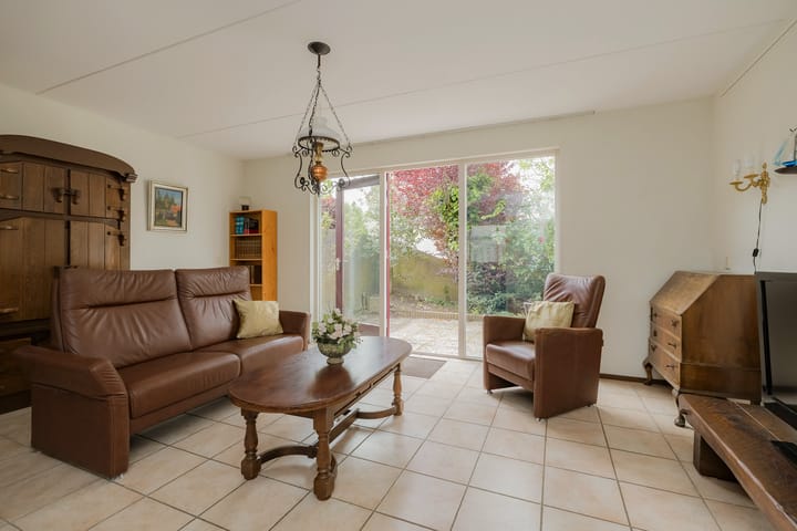 Photo 14 of Johanna Naberstraat 35