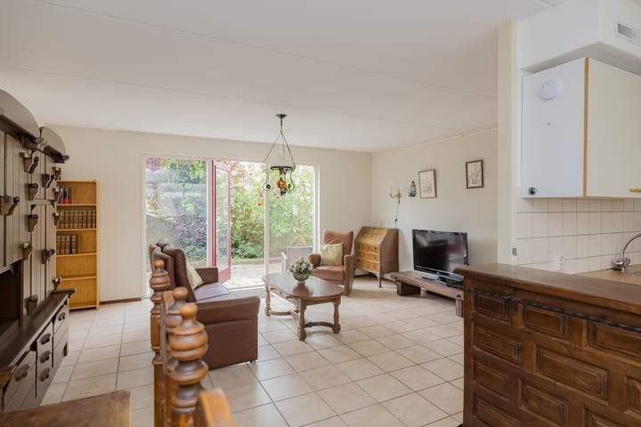 Photo 21 of Johanna Naberstraat 35