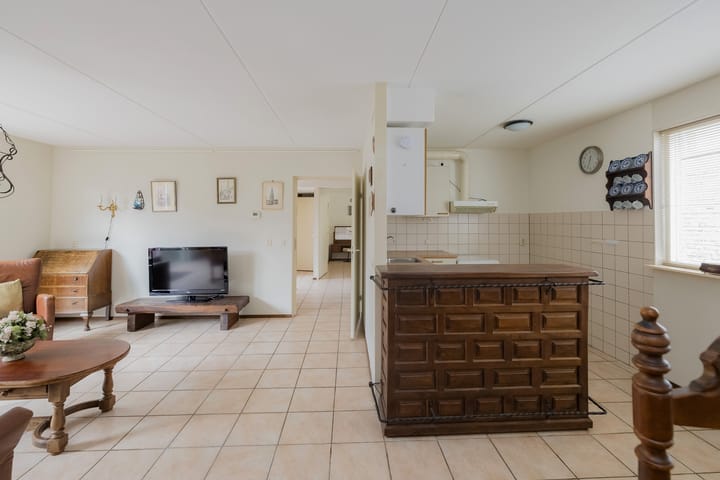 Photo 23 of Johanna Naberstraat 35