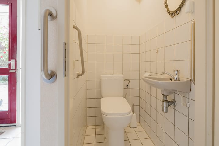 Photo 32 of Johanna Naberstraat 35