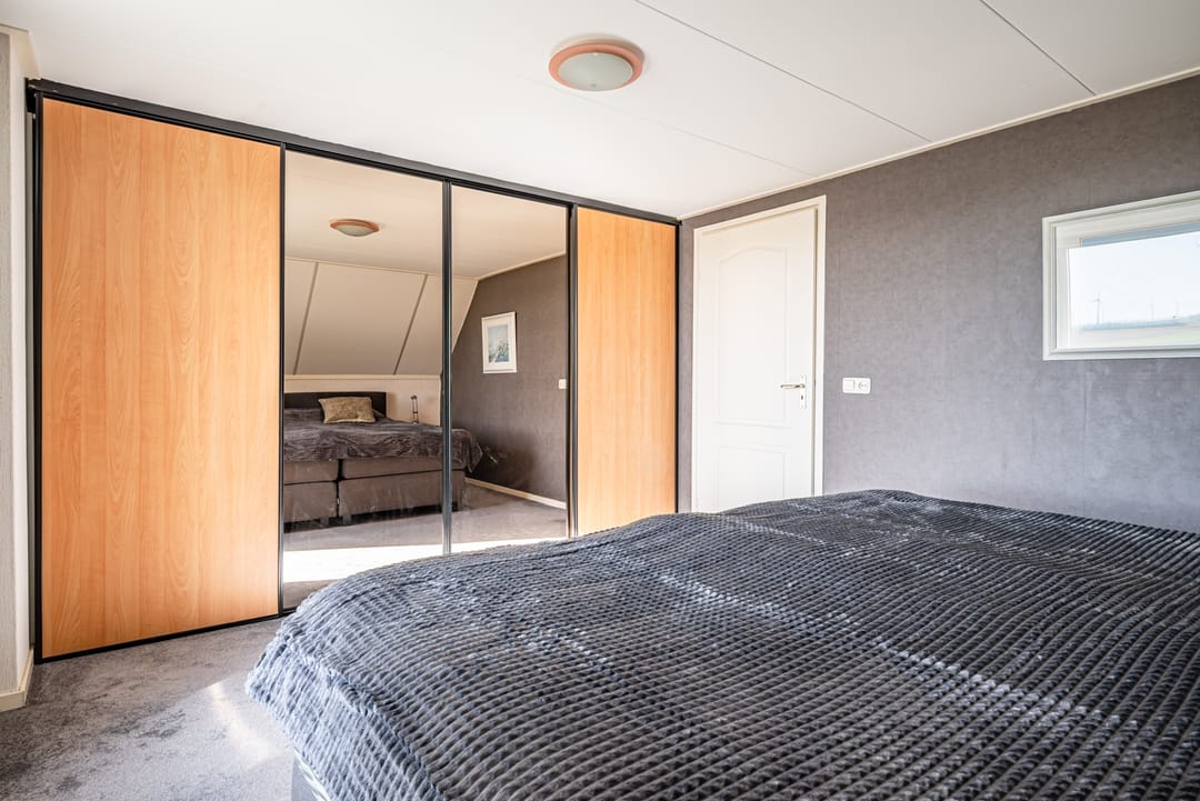 Foto 52 van Zuidermiddenweg 17-1