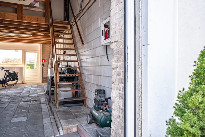 Foto 56 van Zuidermiddenweg 17-1