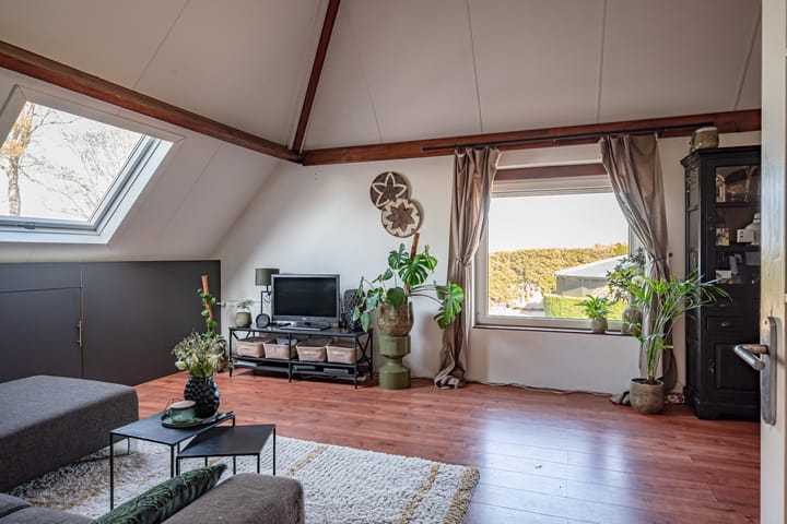 Foto 61 van Zuidermiddenweg 17-1