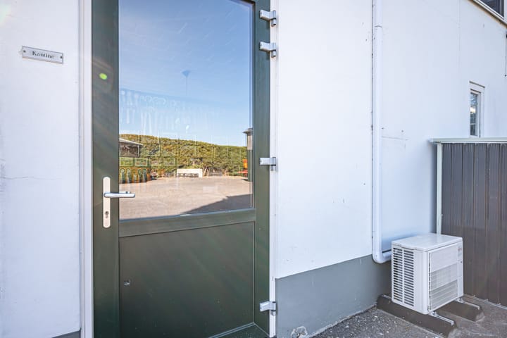 Foto 64 van Zuidermiddenweg 17-1