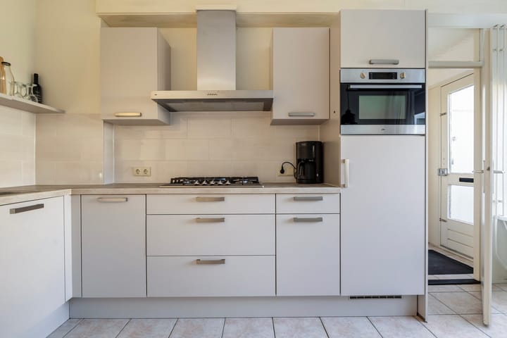 Photo 3 of Jan Piebengawei 6