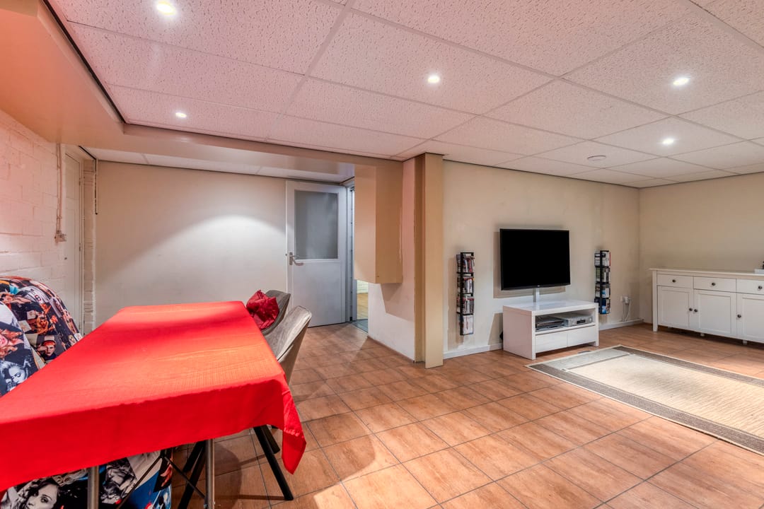 Photo 28 of Manzardstraat 5