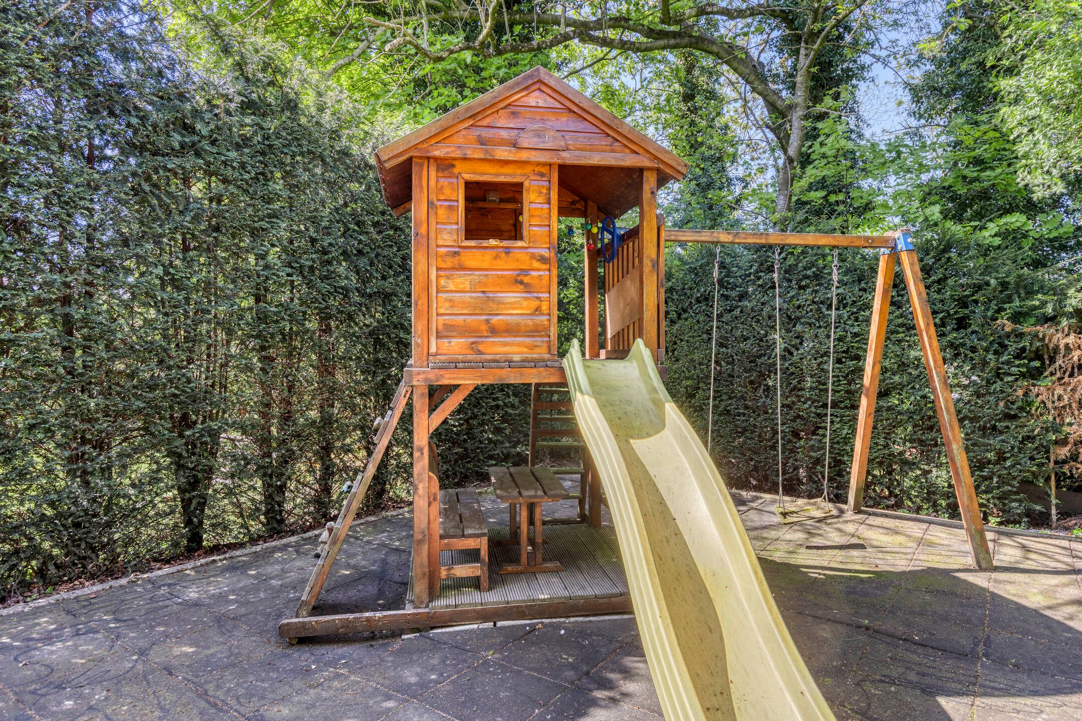 Photo 48 of Manzardstraat 5