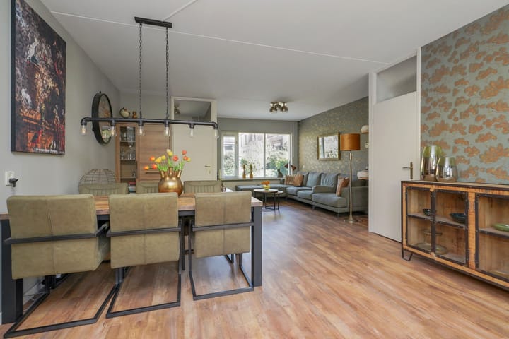 Foto 5 van Dovenetel 19