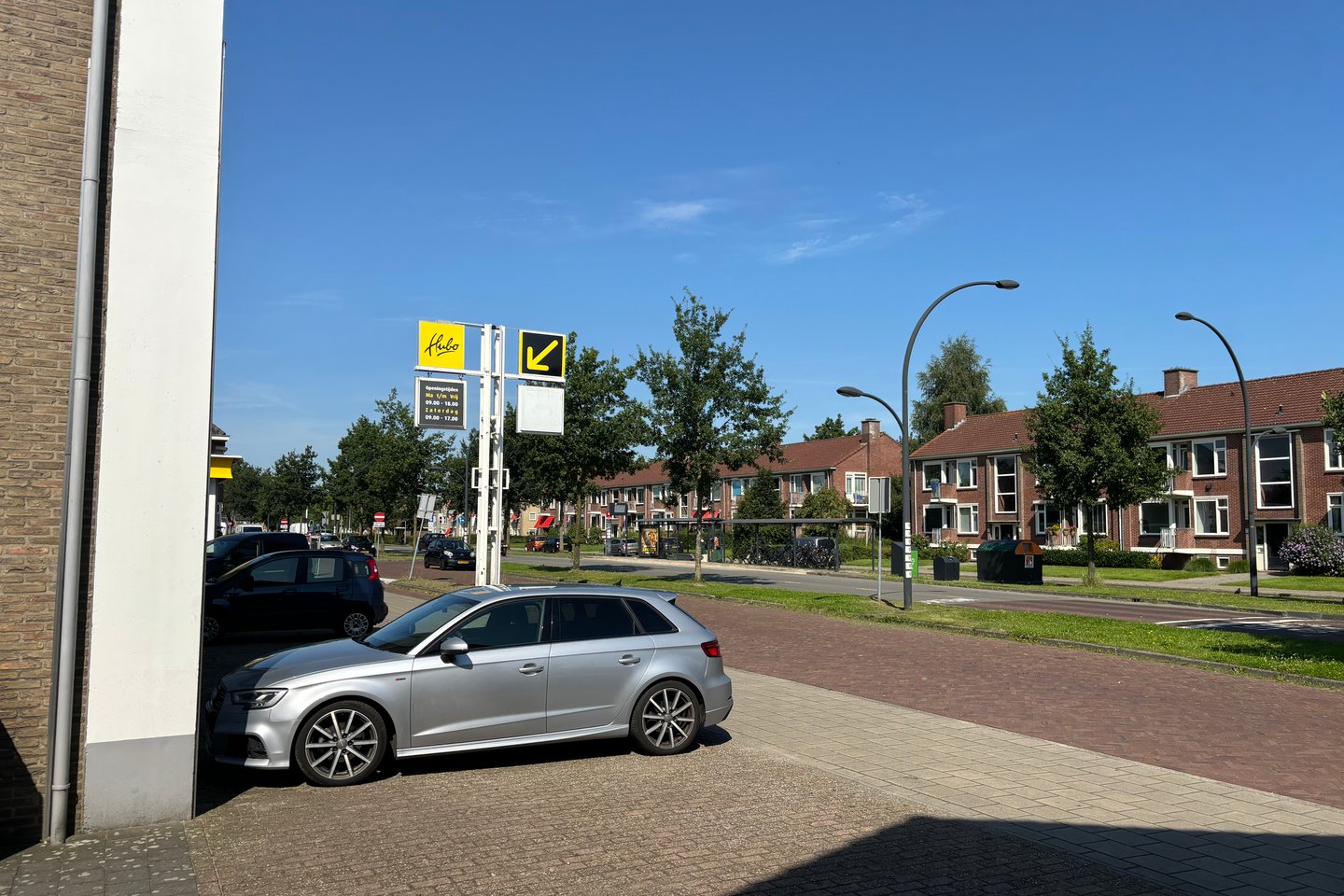 View photo 3 of Gronausestraat 1046-A