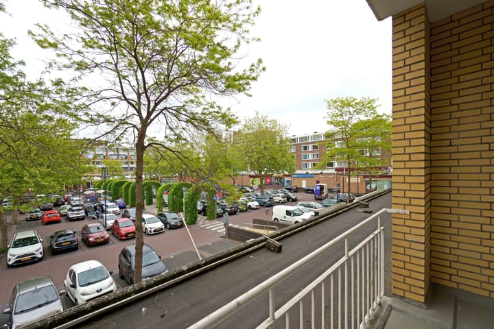 Photo 8 of Herman Gorterstraat 42