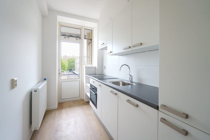 Photo 10 of Herman Gorterstraat 42