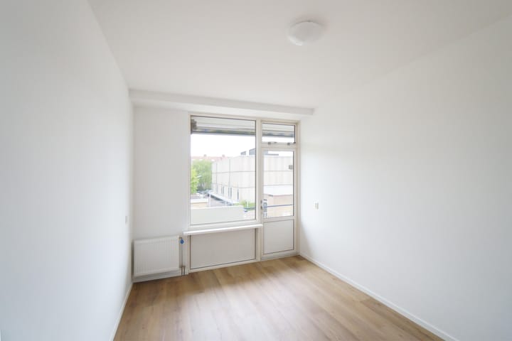 Photo 11 of Herman Gorterstraat 42