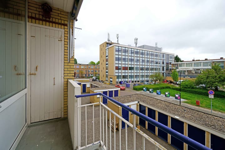 Photo 12 of Herman Gorterstraat 42