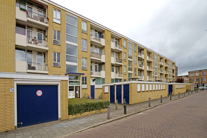 Photo 17 of Herman Gorterstraat 42