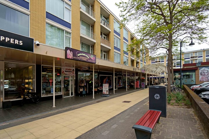 Photo 18 of Herman Gorterstraat 42