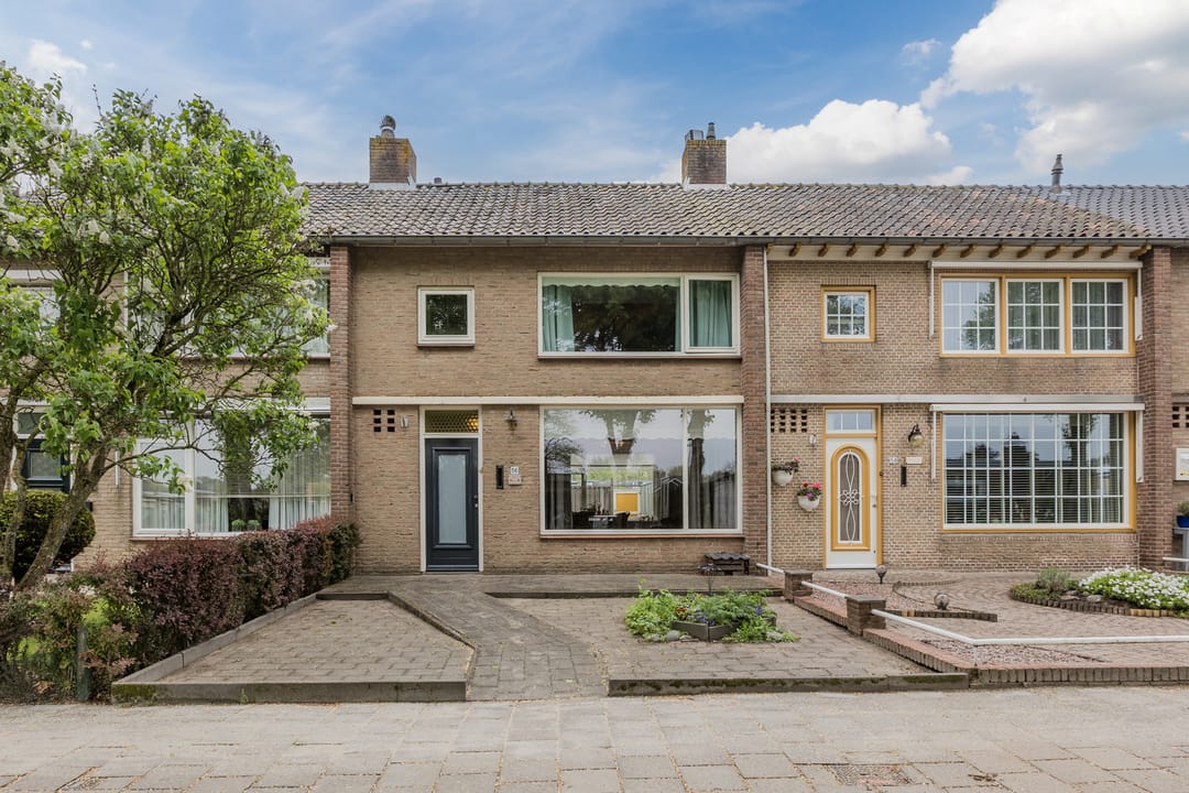 Foto 1 van Burgemeester Elkhuizenlaan 56