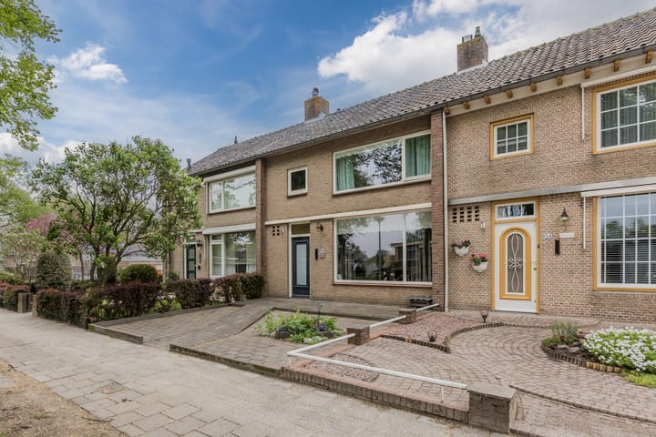 Foto 5 van Burgemeester Elkhuizenlaan 56