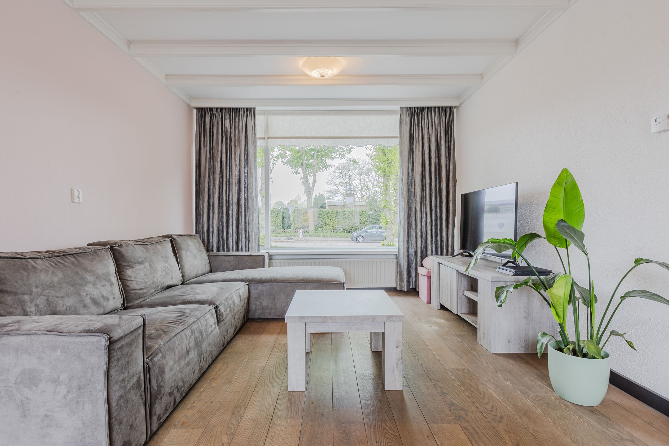 Foto 6 van Burgemeester Elkhuizenlaan 56