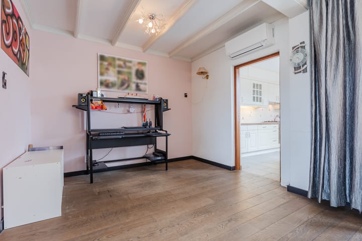 Foto 9 van Burgemeester Elkhuizenlaan 56