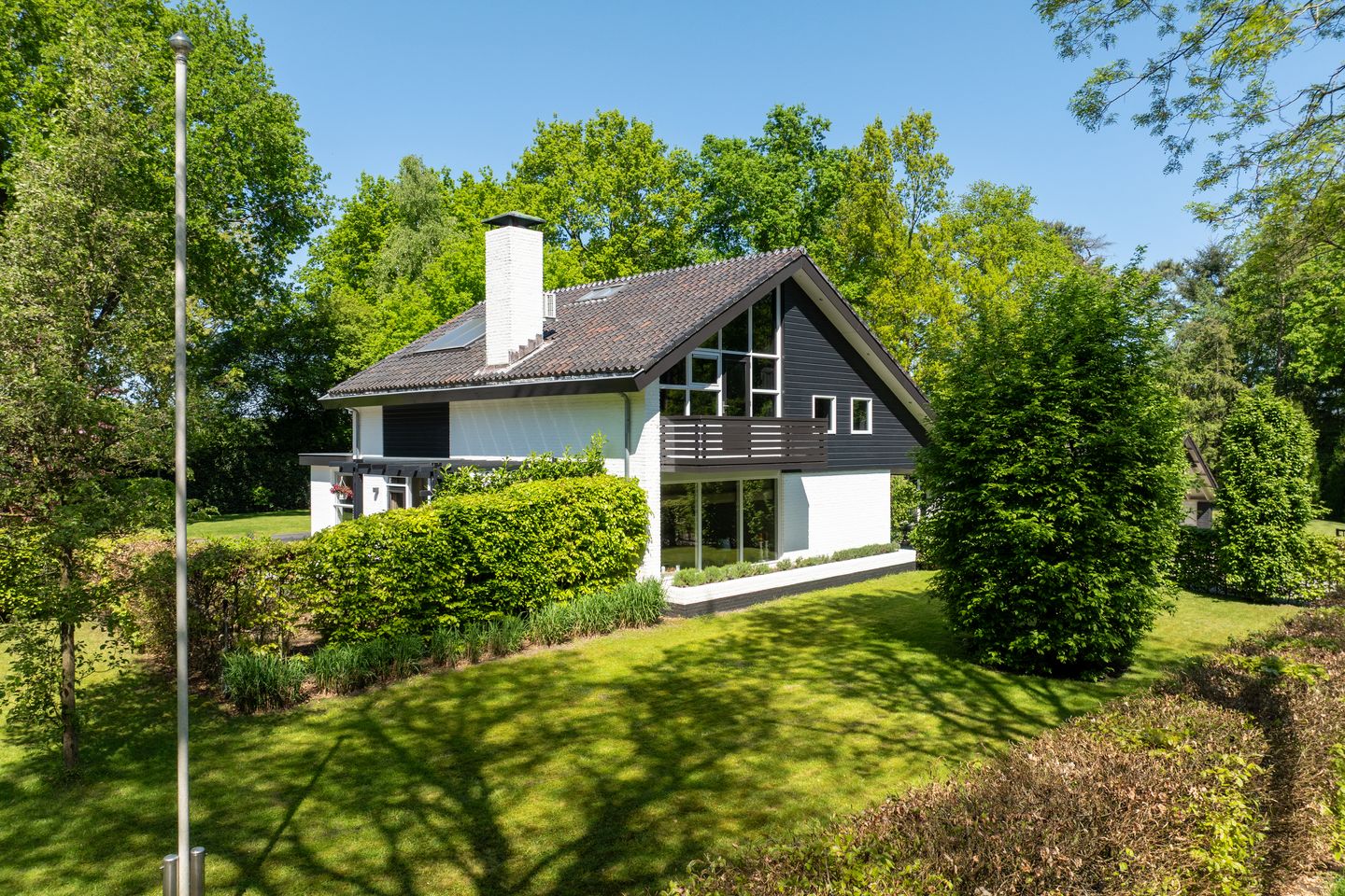 Foto 1 van Jachtlaan 1