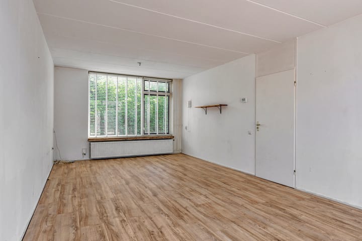 Photo 4 of Smaragd 43