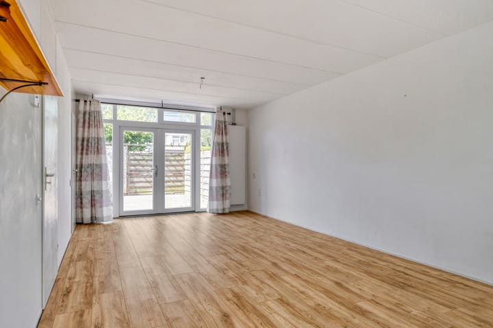 Foto 6 van Smaragd 43