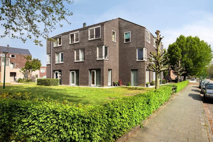 Foto 1 van Bovenmeester 19