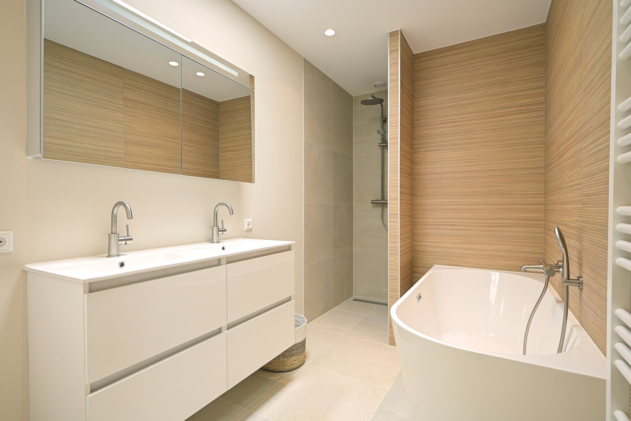 Foto 21 van Van der Aastraat 31