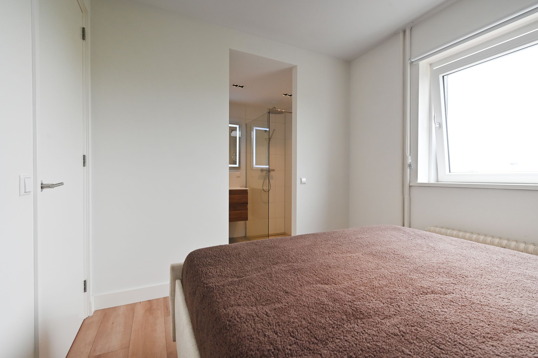 Foto 15 van Hengelolaan 1150-D