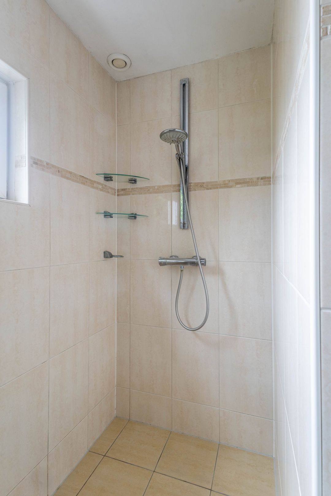 Foto 32 van Nieuwemeerdijk 13