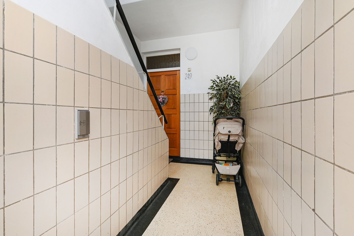 Photo 10 of Loosduinse Hoofdstraat 253