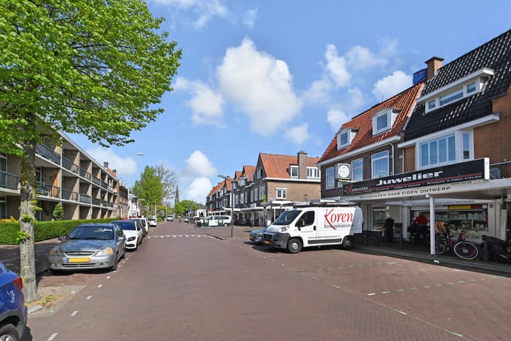 Foto 39 van Loosduinse Hoofdstraat 253