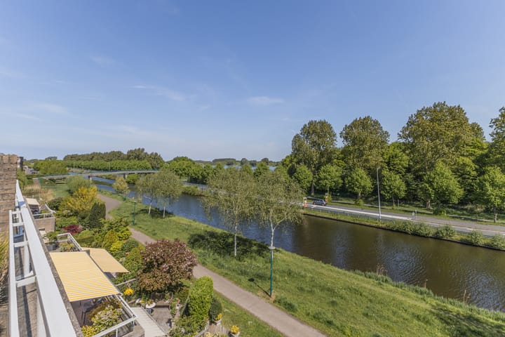 Foto 3 van Reviuslaan 102