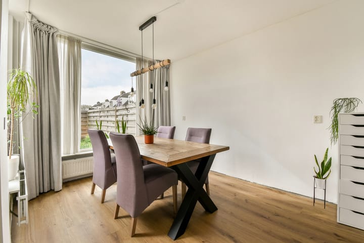 Foto 6 van Van Zonneveldstraat 9