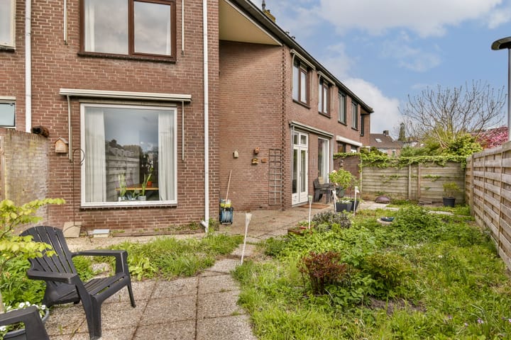 Foto 12 van Van Zonneveldstraat 9