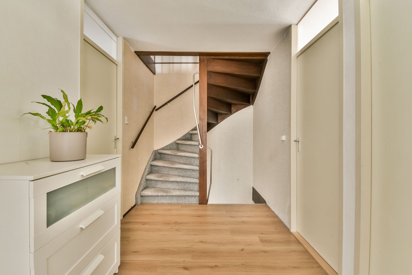 Foto 14 van Van Zonneveldstraat 9