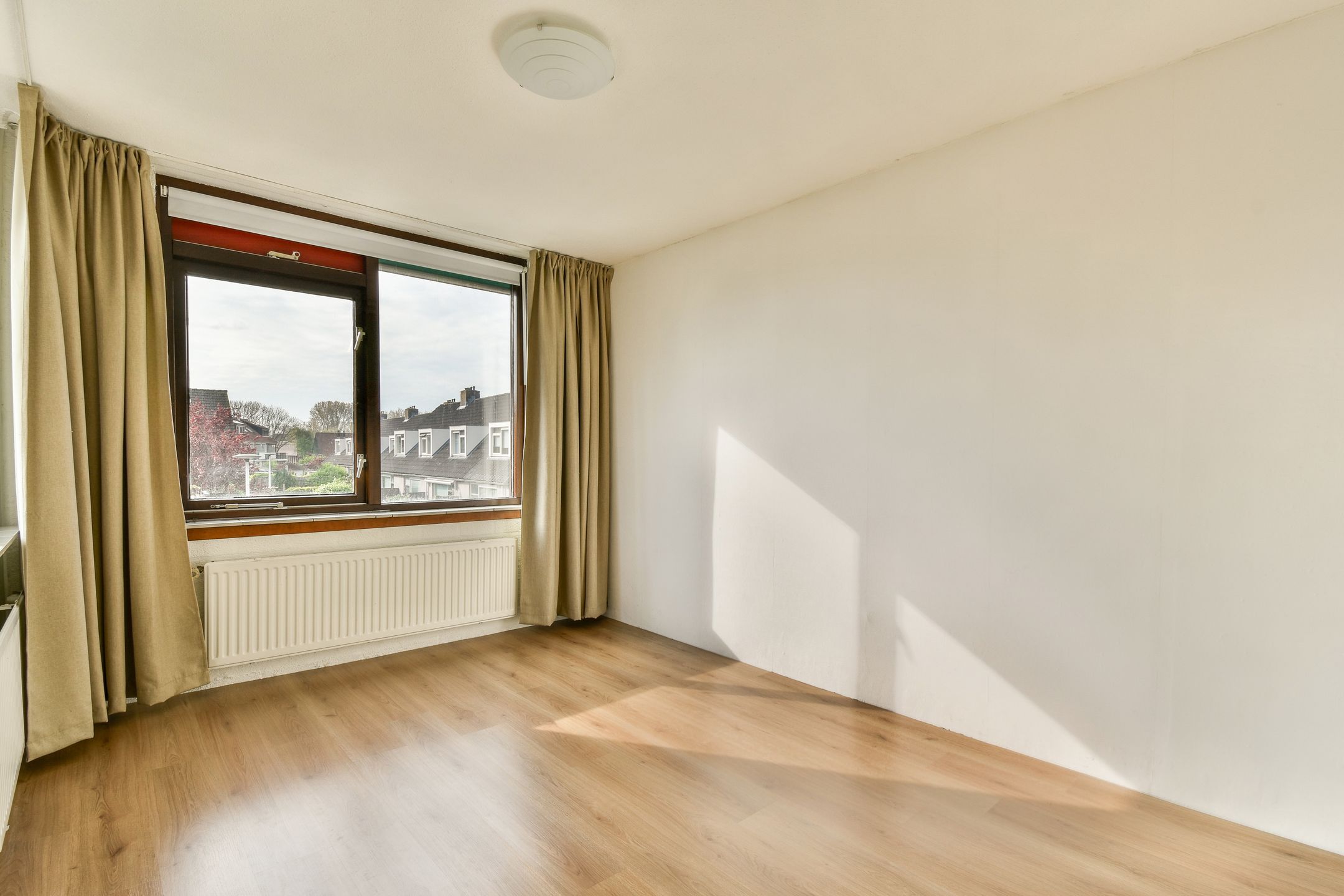 Foto 15 van Van Zonneveldstraat 9