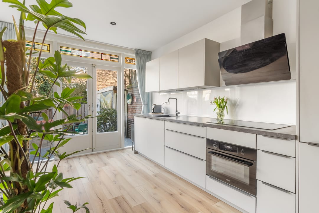 Foto 7 van Donker Curtiusstraat 26-B