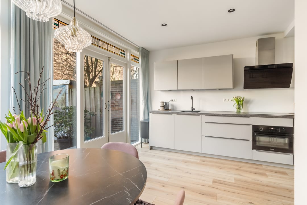 Foto 13 van Donker Curtiusstraat 26-B