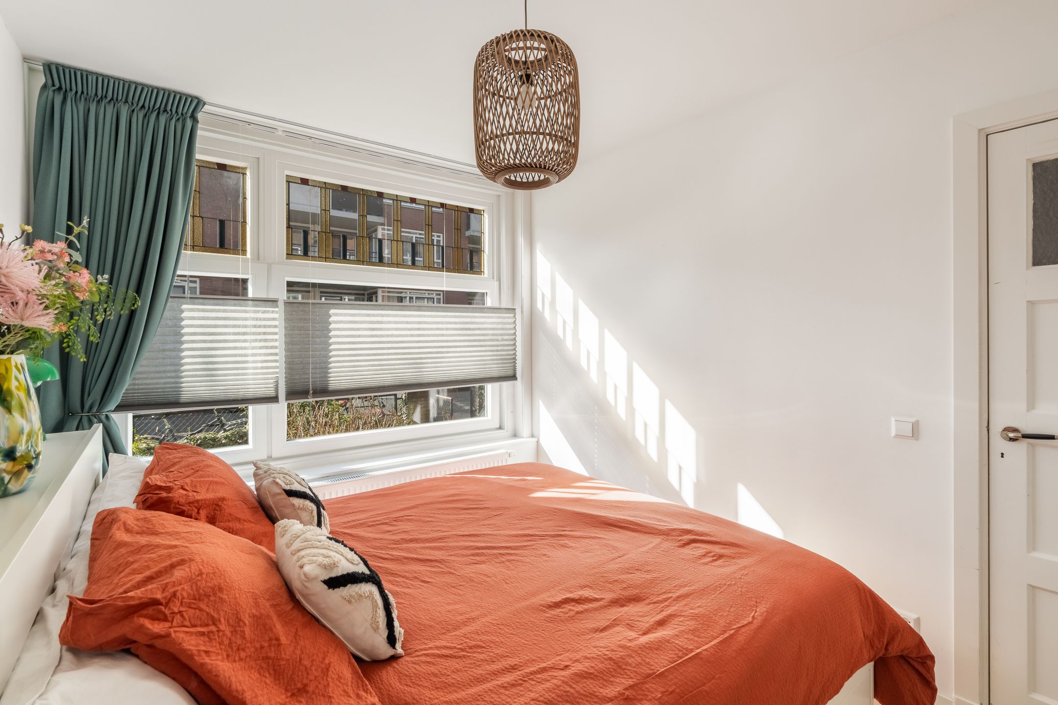 Foto 39 van Donker Curtiusstraat 26-B