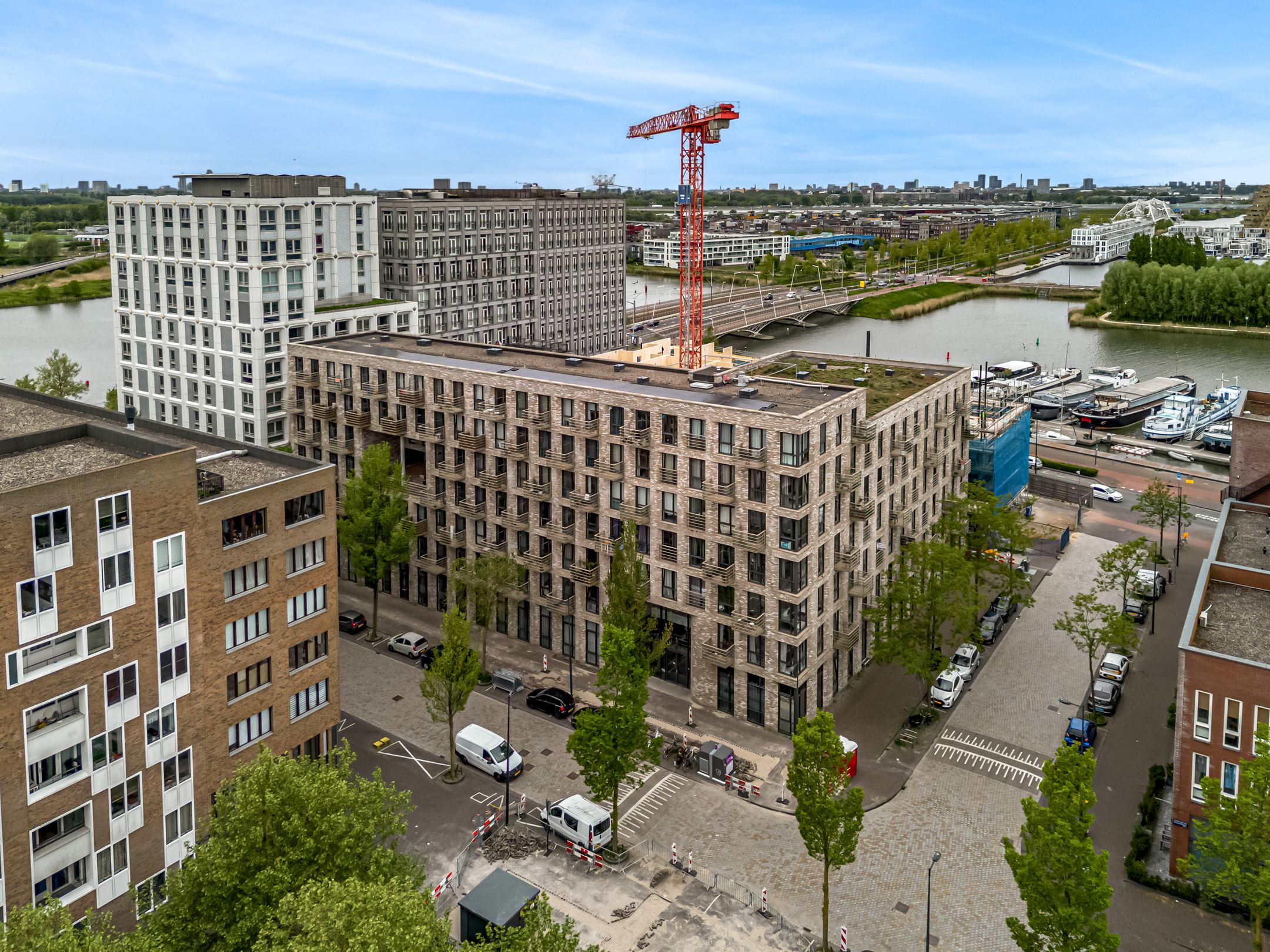 Foto 33 van Johan van der Keukenstraat 75-E