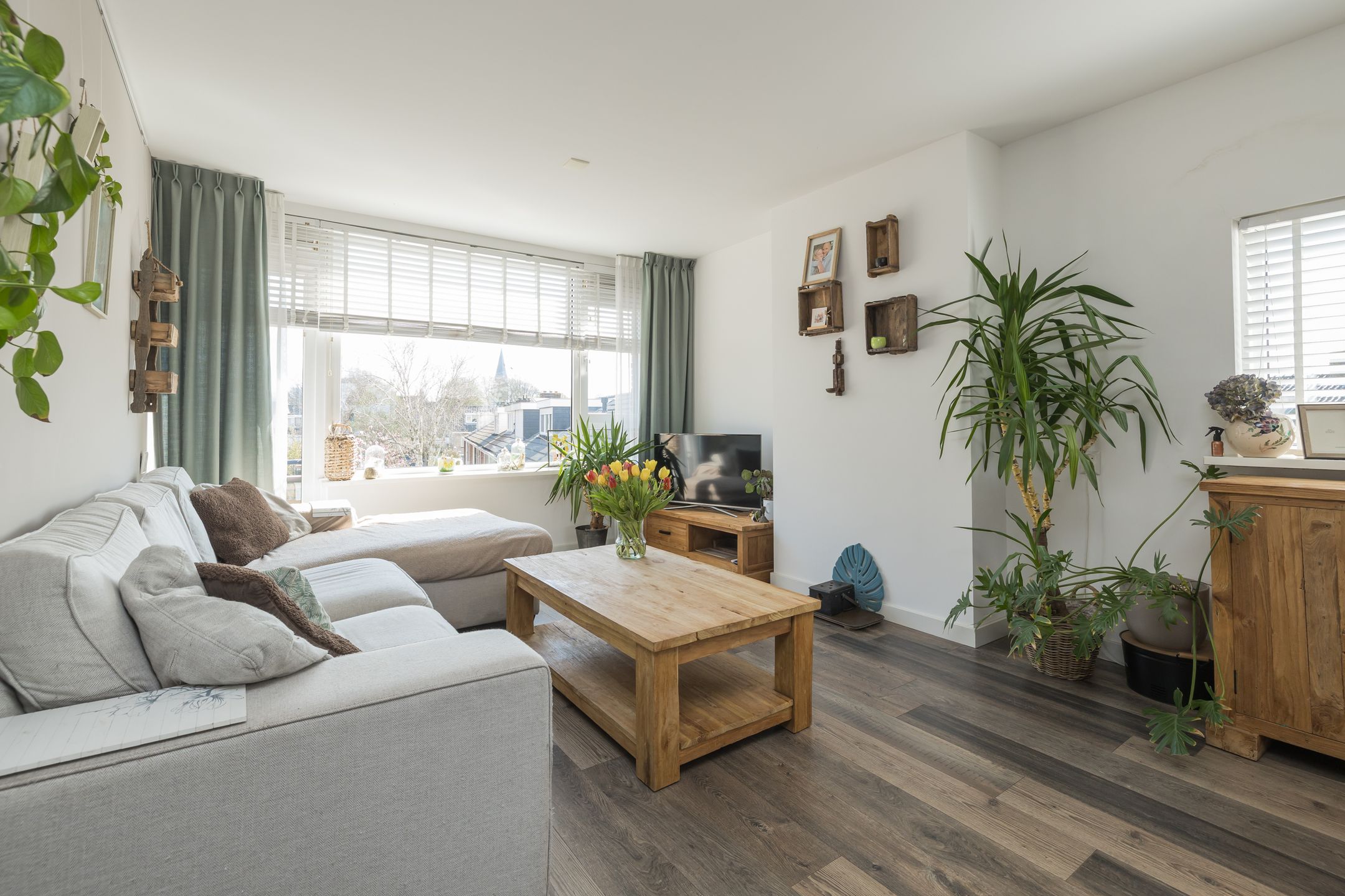 Photo 3 of Angelenhorst 17-B