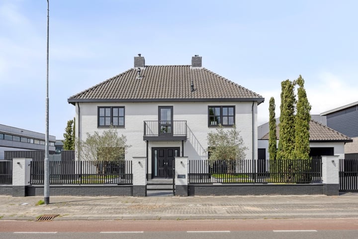 Veldsteen 34, Breda